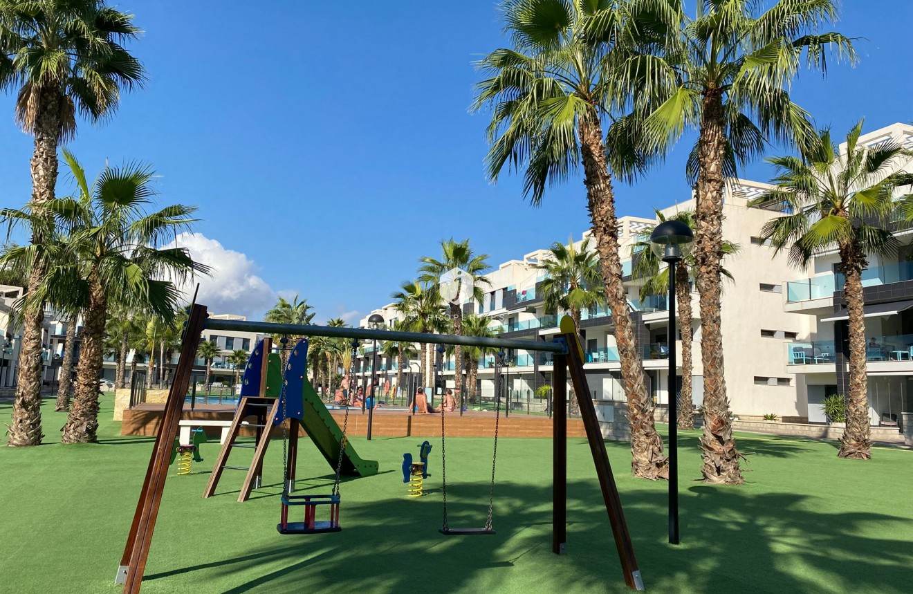 Tweedehands - Penthouse -
El Raso - Costa Blanca