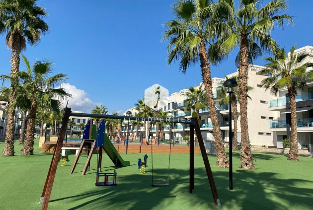 Tweedehands - Penthouse -
El Raso - Costa Blanca