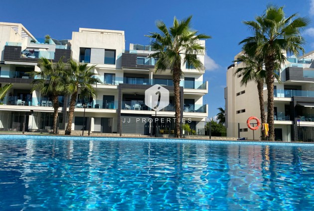 Tweedehands - Penthouse -
El Raso - Costa Blanca