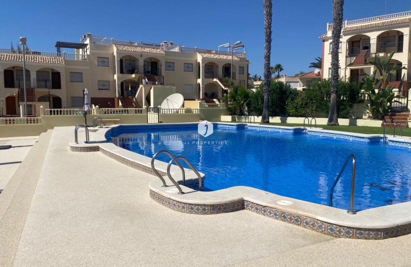 Tweedehands - Appartement / flat -
Algorfa - Costa Blanca