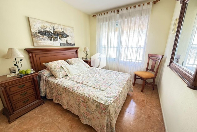 Tweedehands - Appartement / flat -
Torrevieja - Playa del Cura