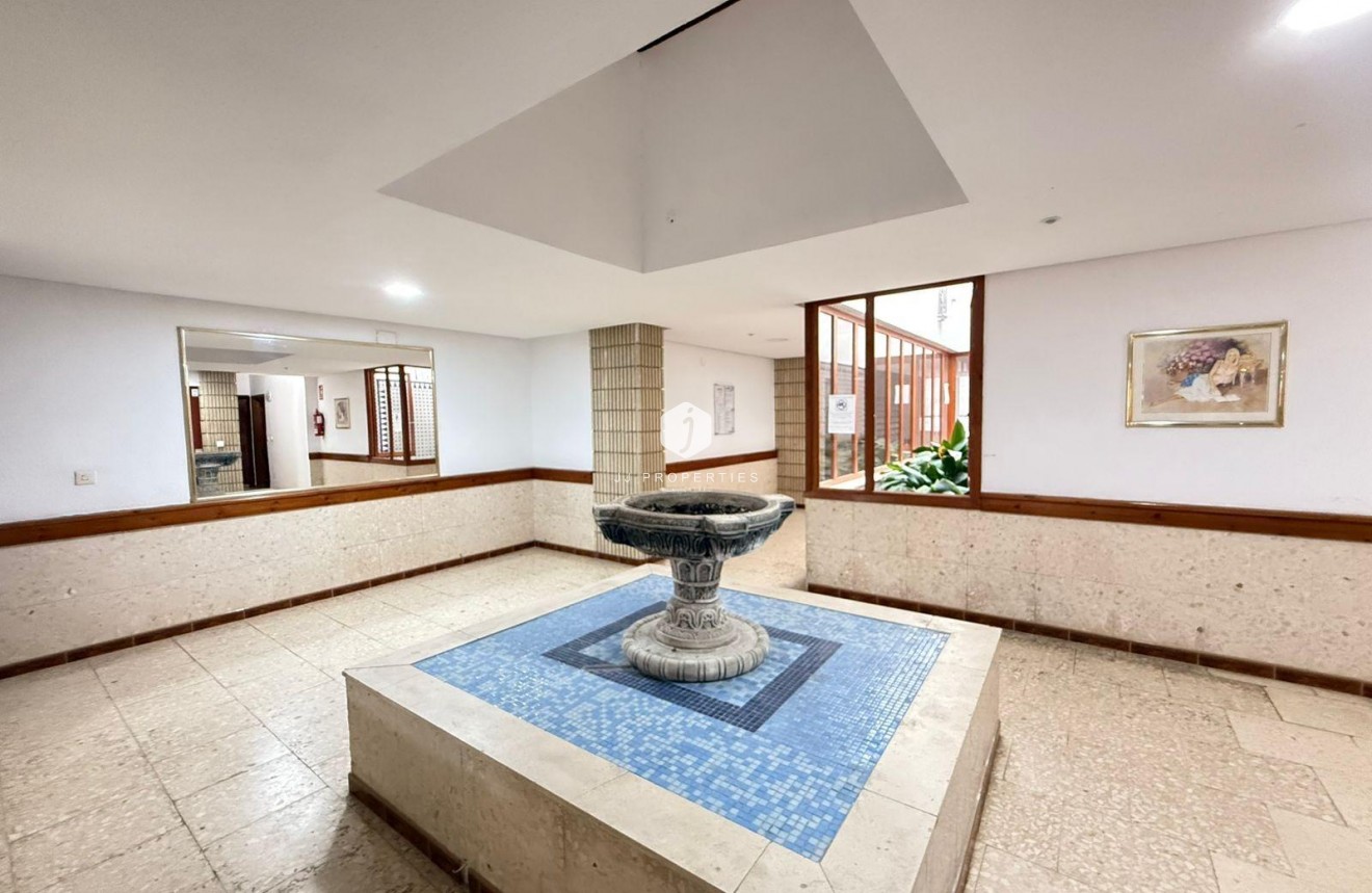 Tweedehands - Appartement / flat -
Torrevieja - Playa del Cura