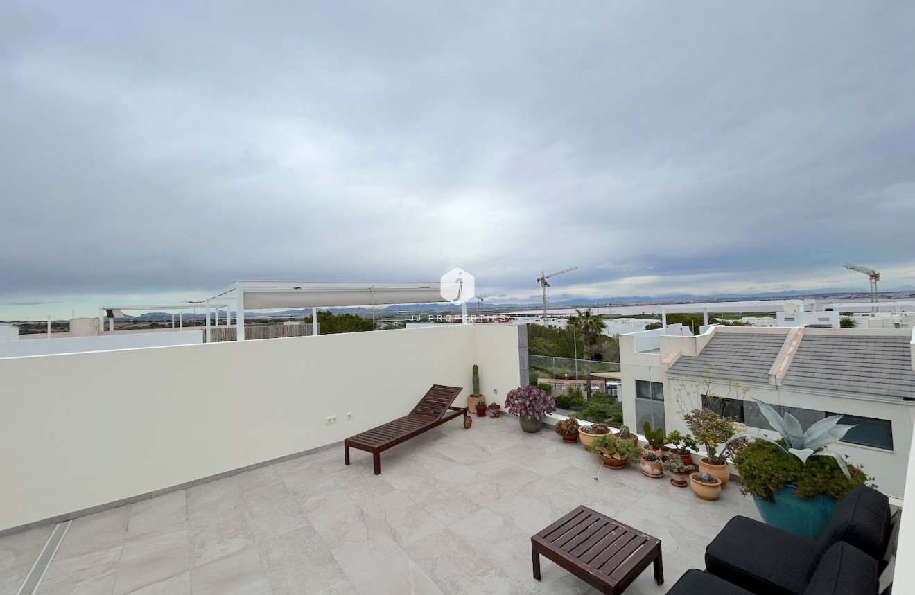 Tweedehands - Appartement / flat -
Los Balcones - Costa Blanca