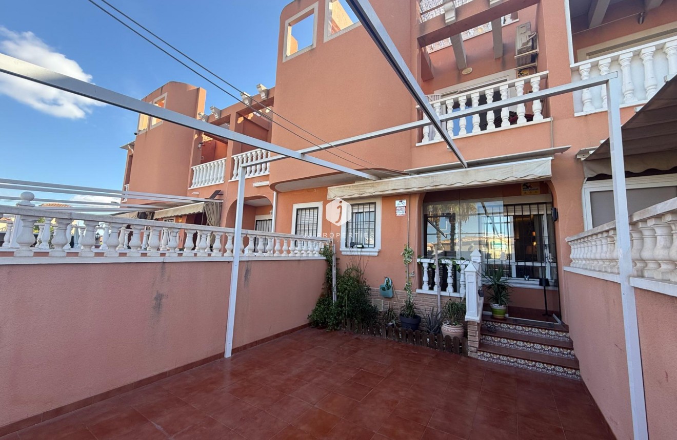Tweedehands - Chalet -
Torrevieja - El Limonar