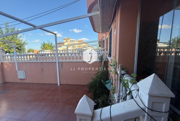 Tweedehands - Chalet -
Torrevieja - El Limonar