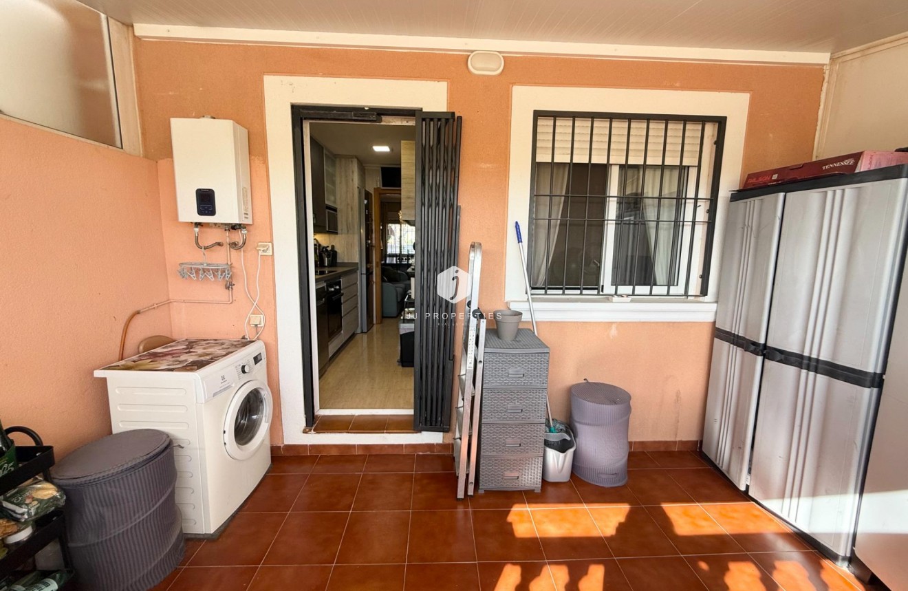 Tweedehands - Chalet -
Torrevieja - El Limonar