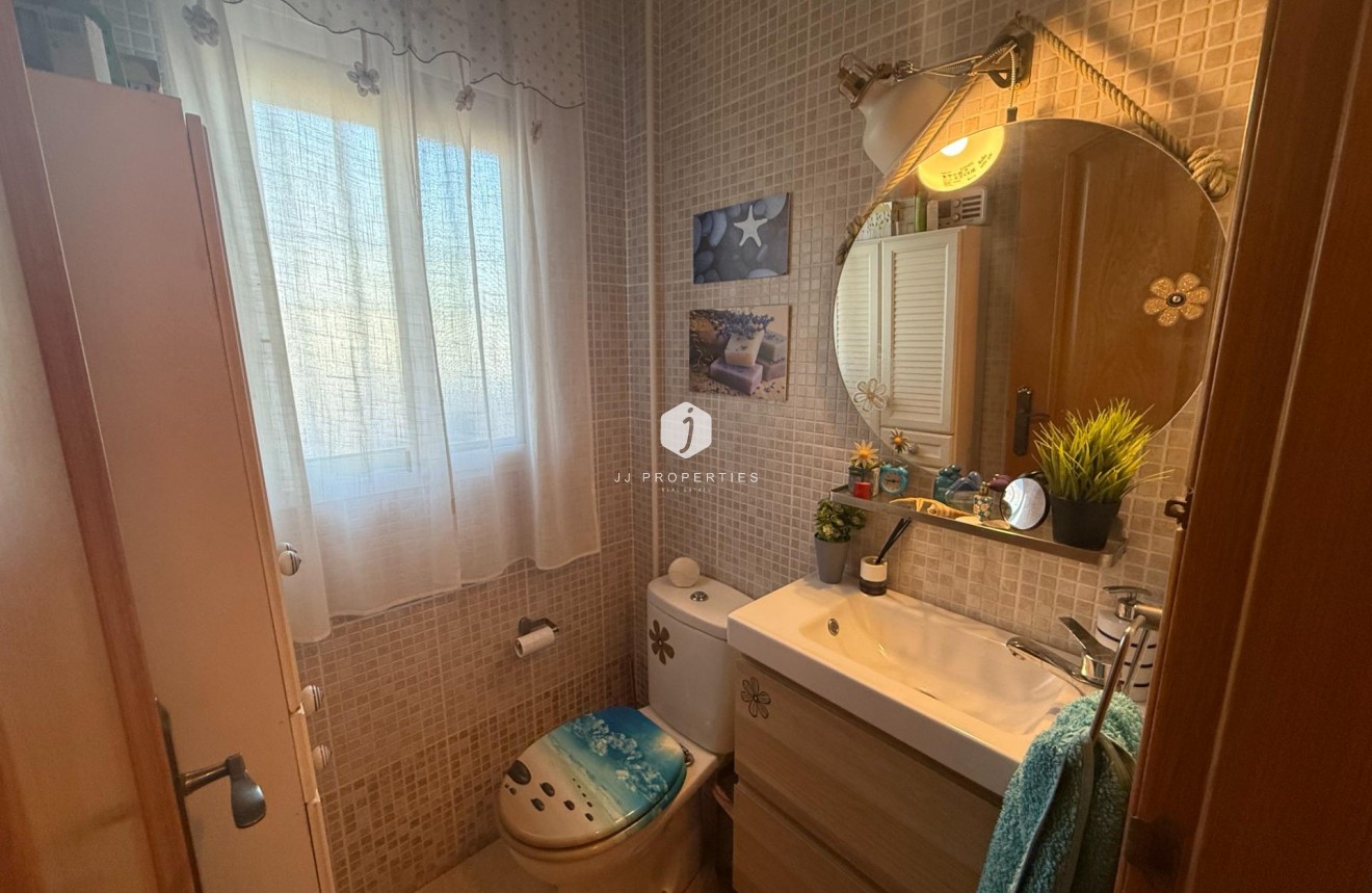 Tweedehands - Chalet -
Torrevieja - El Limonar