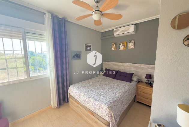 Tweedehands - Chalet -
Torrevieja - El Limonar