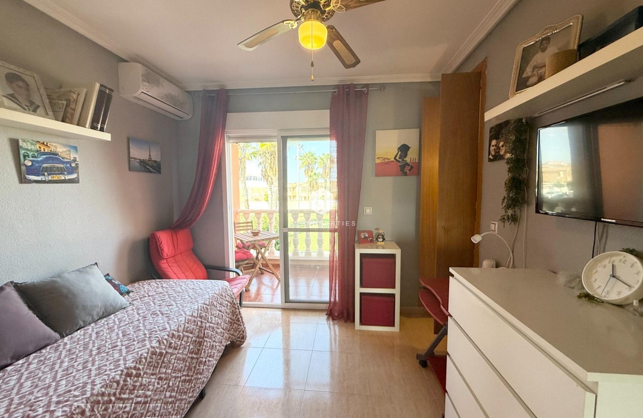 Tweedehands - Chalet -
Torrevieja - El Limonar