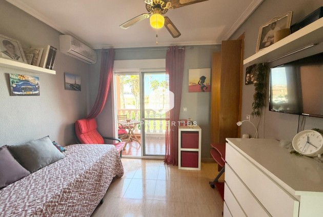 Tweedehands - Chalet -
Torrevieja - El Limonar