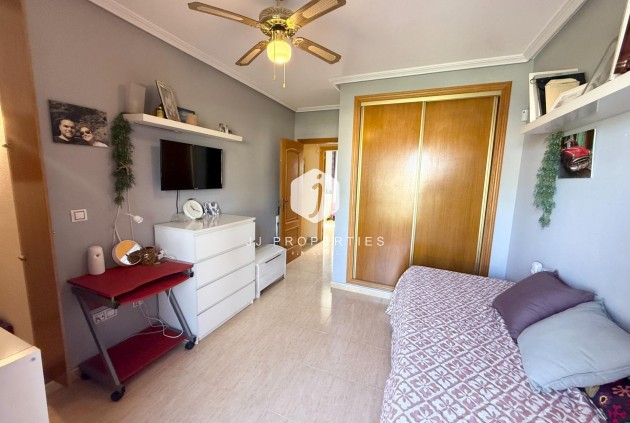 Tweedehands - Chalet -
Torrevieja - El Limonar