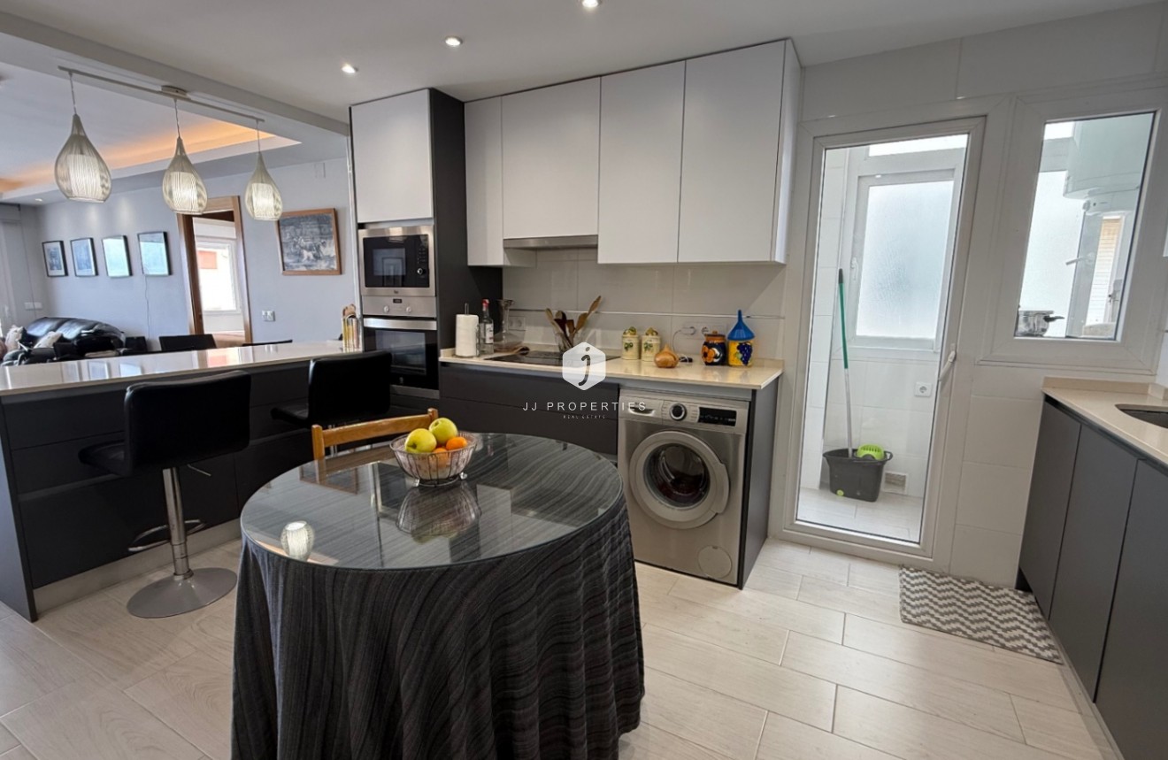 Tweedehands - Appartement / flat -
Torrevieja - Costa Blanca