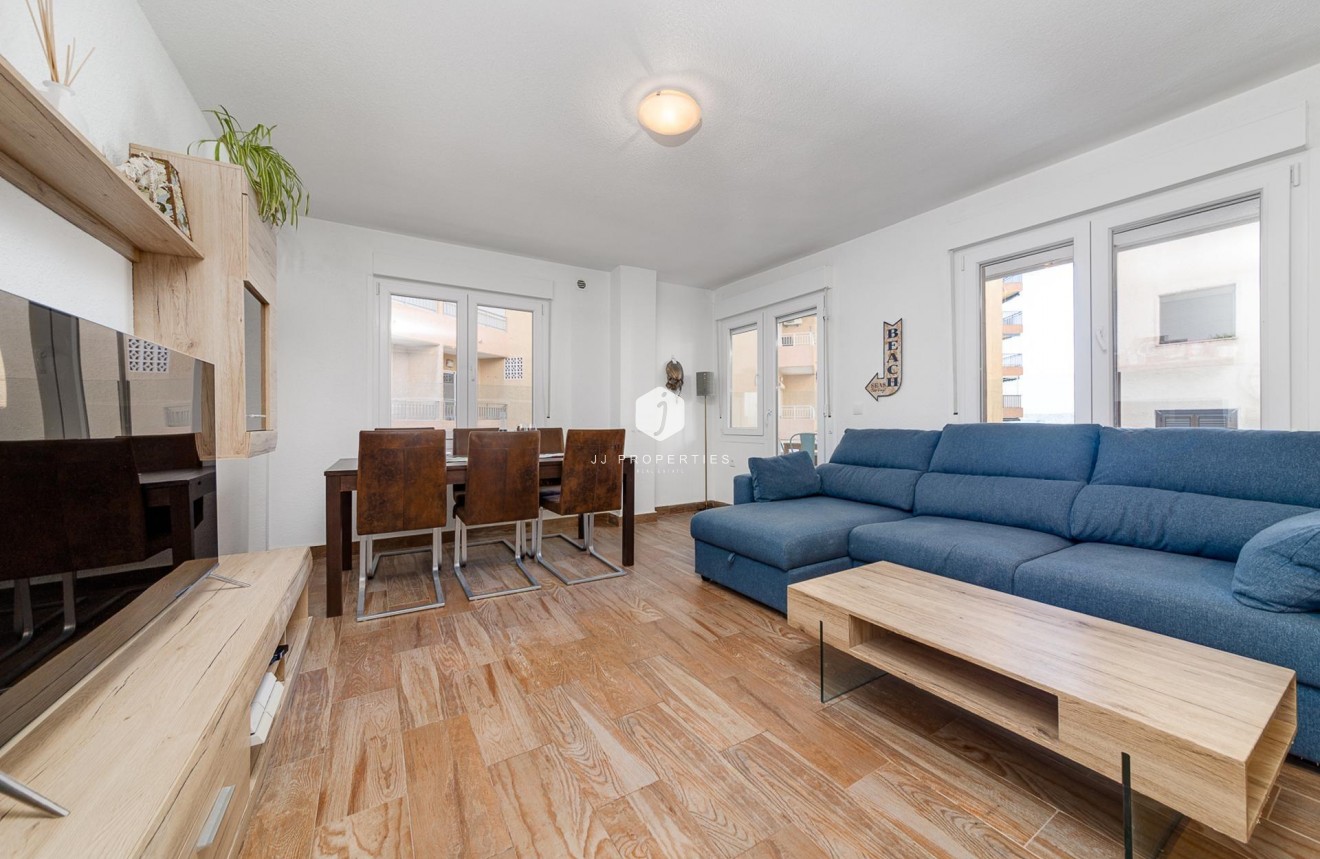 Tweedehands - Appartement / flat -
Torrevieja - Playa del Cura