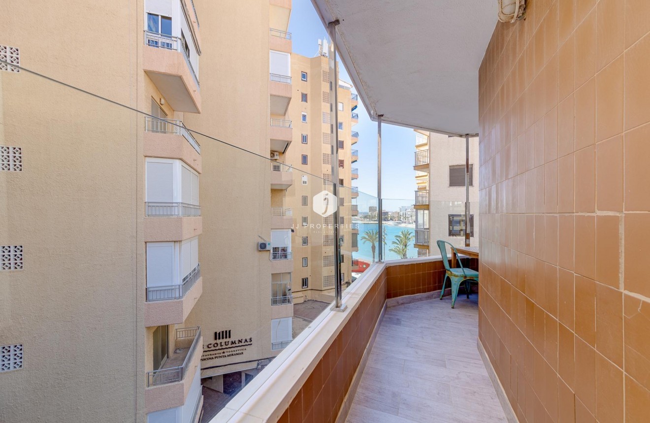 Tweedehands - Appartement / flat -
Torrevieja - Playa del Cura