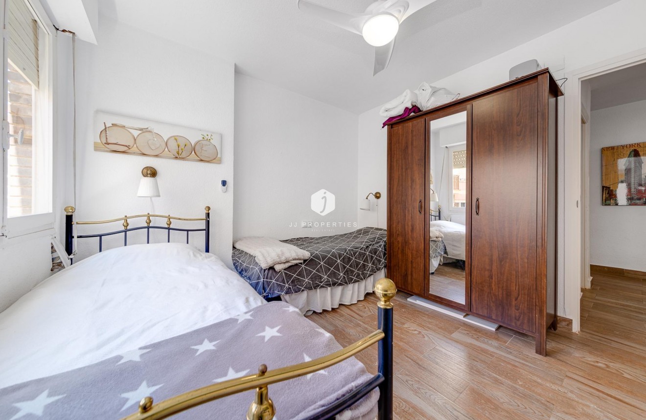 Tweedehands - Appartement / flat -
Torrevieja - Playa del Cura