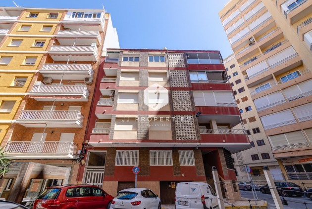 Tweedehands - Appartement / flat -
Torrevieja - Playa del Cura