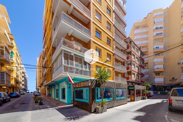 Tweedehands - Appartement / flat -
Torrevieja - Playa del Cura