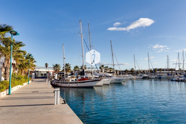 Tweedehands - Appartement / flat -
Torrevieja - Playa del Cura