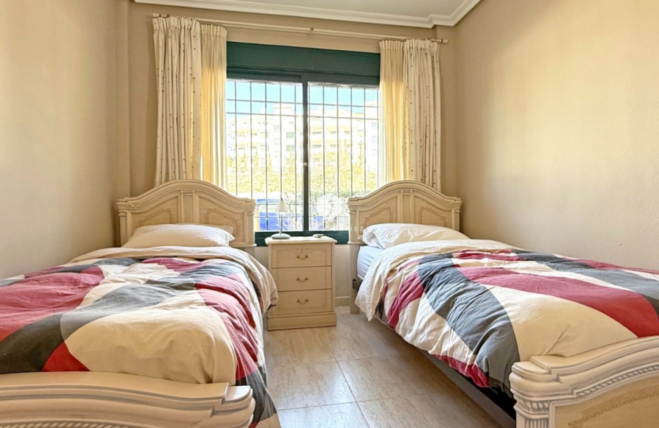 Tweedehands - Appartement / flat -
Orihuela Costa - Costa Blanca