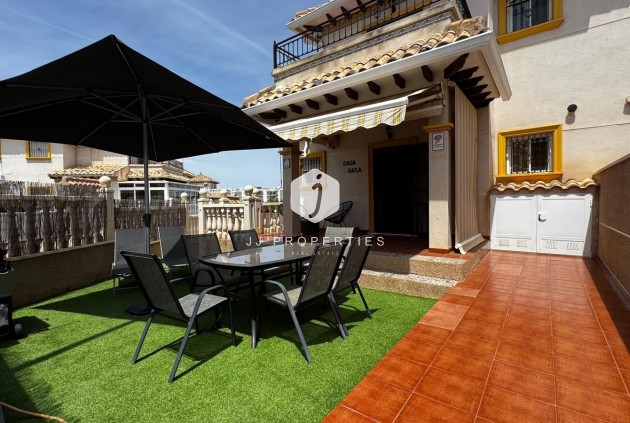 Tweedehands - Chalet -
Orihuela Costa - Costa Blanca