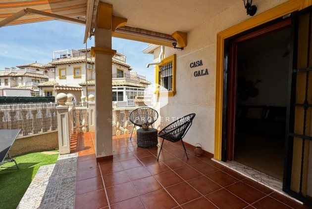 Tweedehands - Chalet -
Orihuela Costa - Costa Blanca