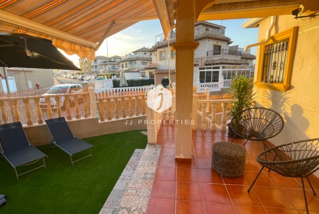 Tweedehands - Chalet -
Orihuela Costa - Costa Blanca