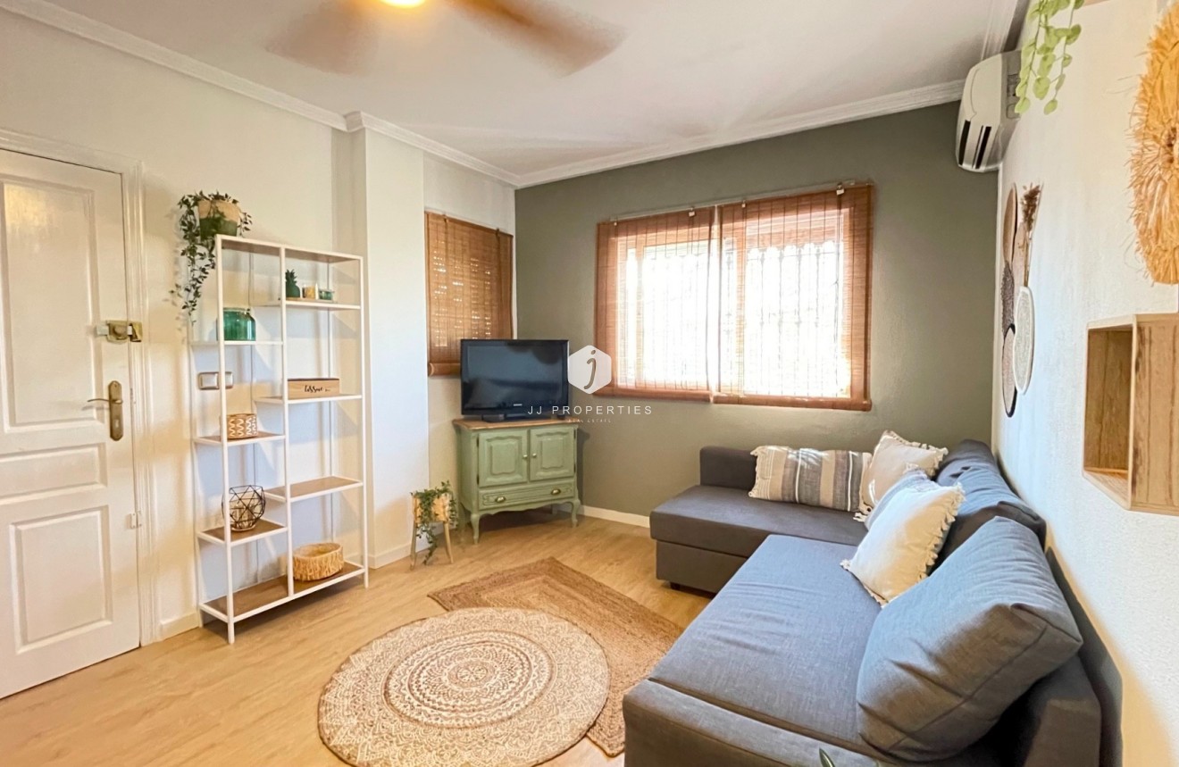 Tweedehands - Chalet -
Orihuela Costa - Costa Blanca