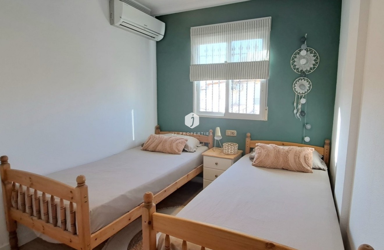 Tweedehands - Chalet -
Orihuela Costa - Costa Blanca