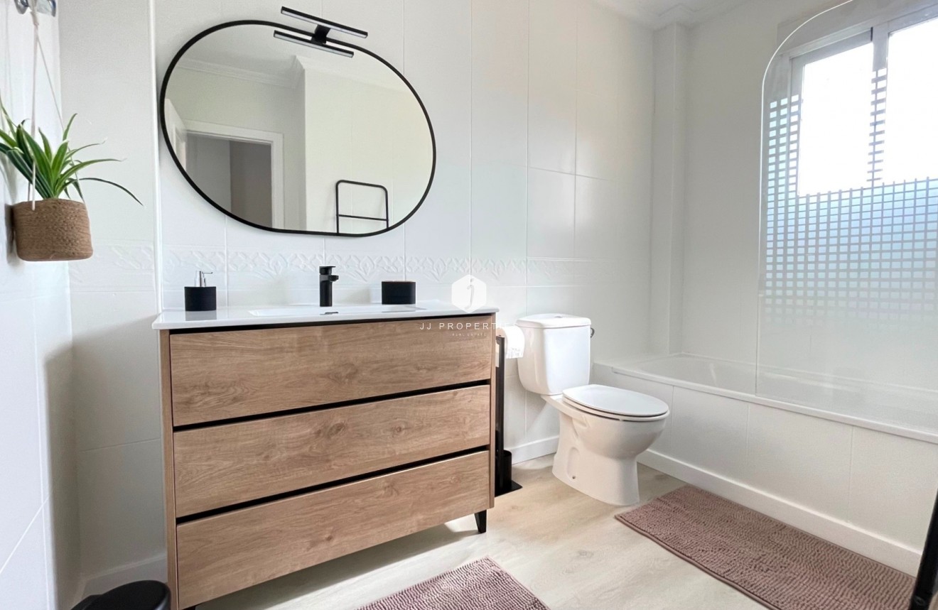 Tweedehands - Chalet -
Orihuela Costa - Costa Blanca