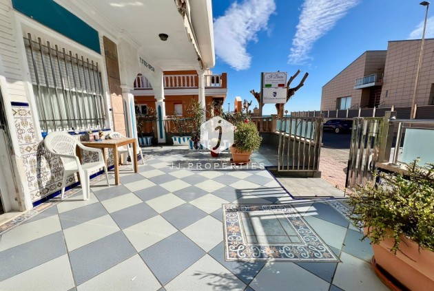 Tweedehands - Chalet -
Torrevieja - La Mata