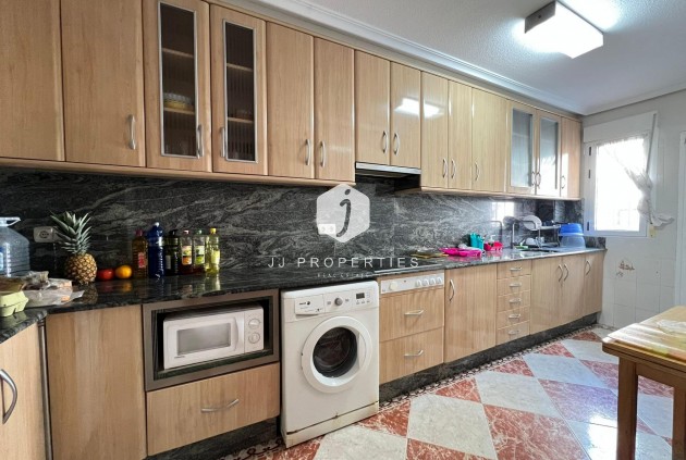 Tweedehands - Chalet -
Torrevieja - La Mata