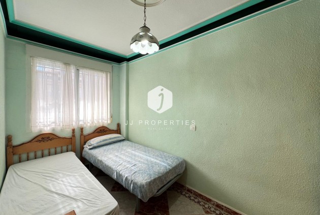 Tweedehands - Chalet -
Torrevieja - La Mata