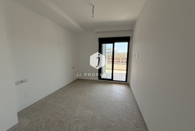 Tweedehands - Penthouse -
San Miguel de Salinas - Inland