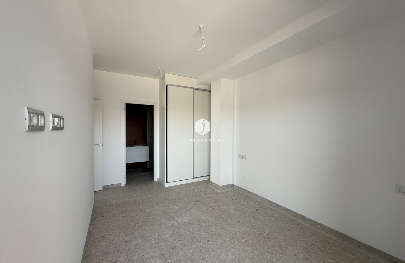 Tweedehands - Penthouse -
San Miguel de Salinas - Inland