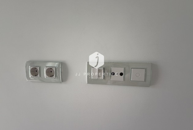 Tweedehands - Penthouse -
San Miguel de Salinas - Inland