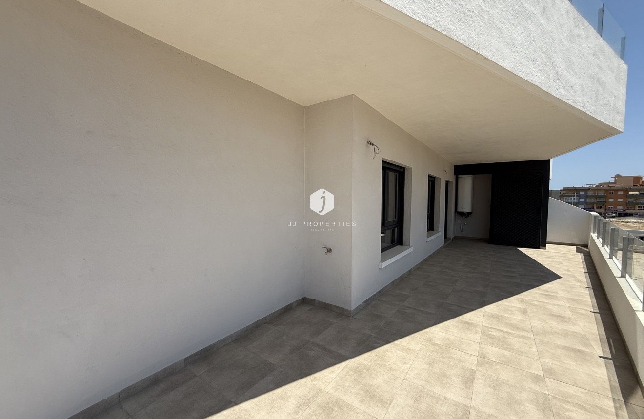 Tweedehands - Penthouse -
San Miguel de Salinas - Inland
