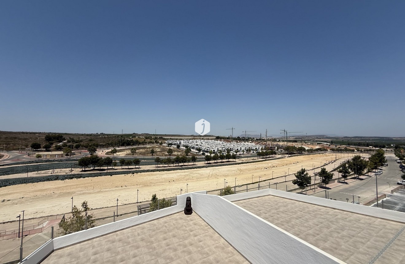 Tweedehands - Penthouse -
San Miguel de Salinas - Inland