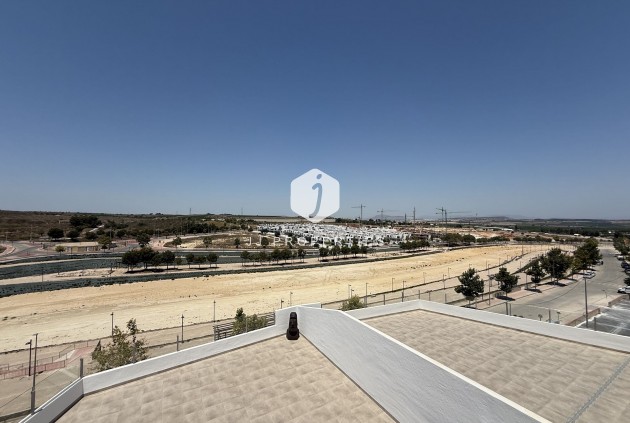 Tweedehands - Penthouse -
San Miguel de Salinas - Inland