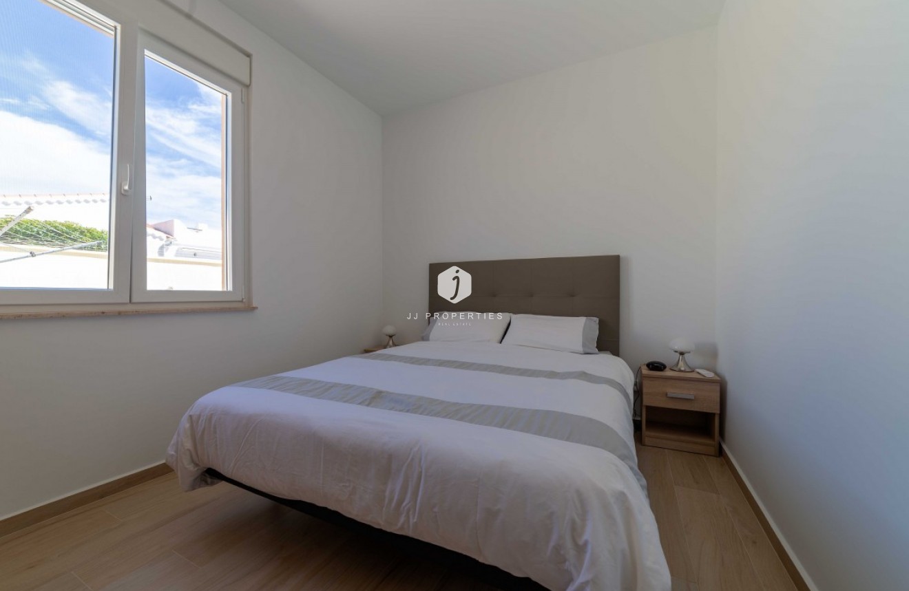 Tweedehands - Villa -
Torrevieja - Costa Blanca