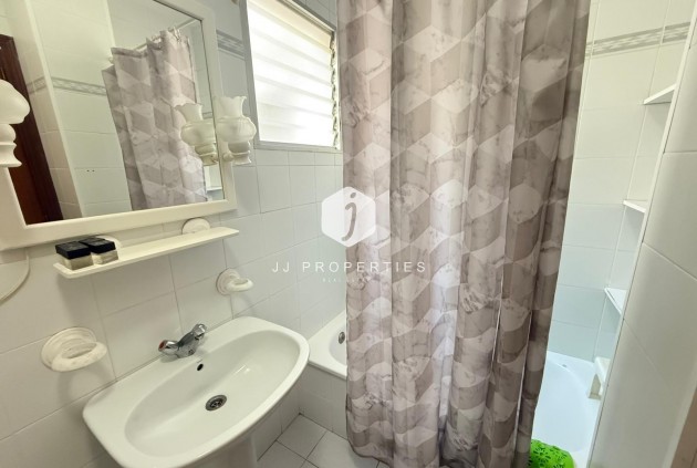 Tweedehands - Appartement / flat -
Torrevieja - Playa del Cura