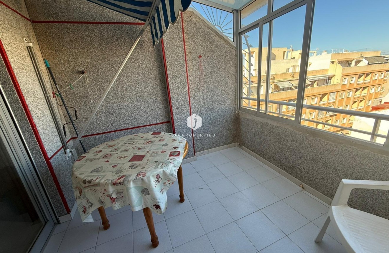 Tweedehands - Appartement / flat -
Torrevieja - Playa del Cura