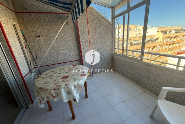 Tweedehands - Appartement / flat -
Torrevieja - Playa del Cura