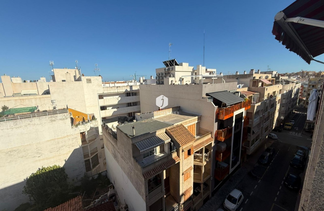 Tweedehands - Appartement / flat -
Torrevieja - Playa del Cura
