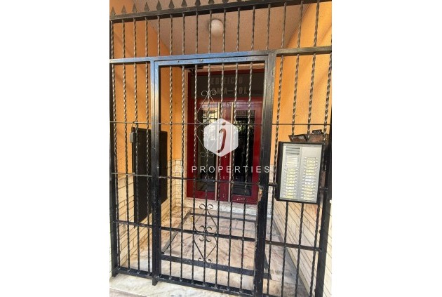 Tweedehands - Appartement / flat -
Torrevieja - Playa del Cura