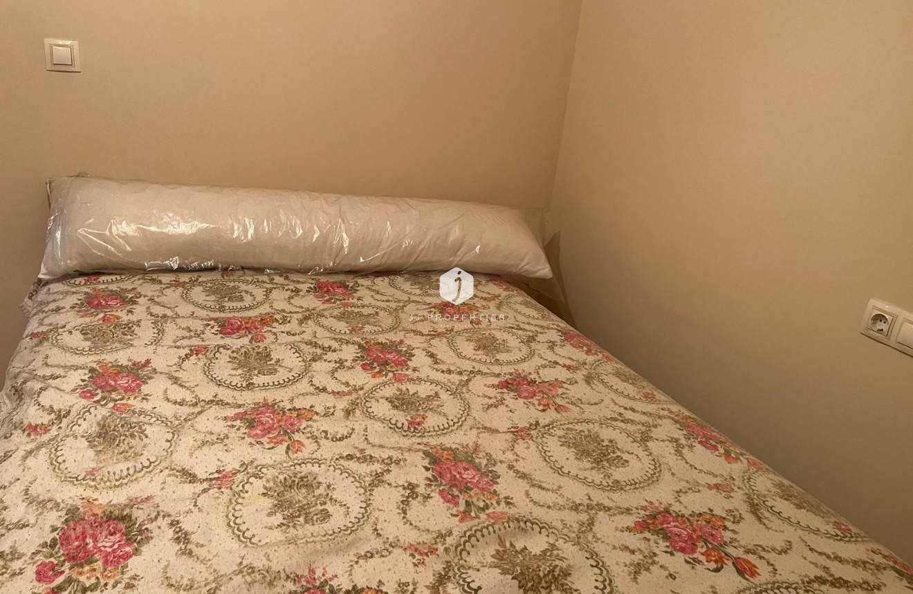 Aus zweiter Hand - Wohnung -
Almoradí