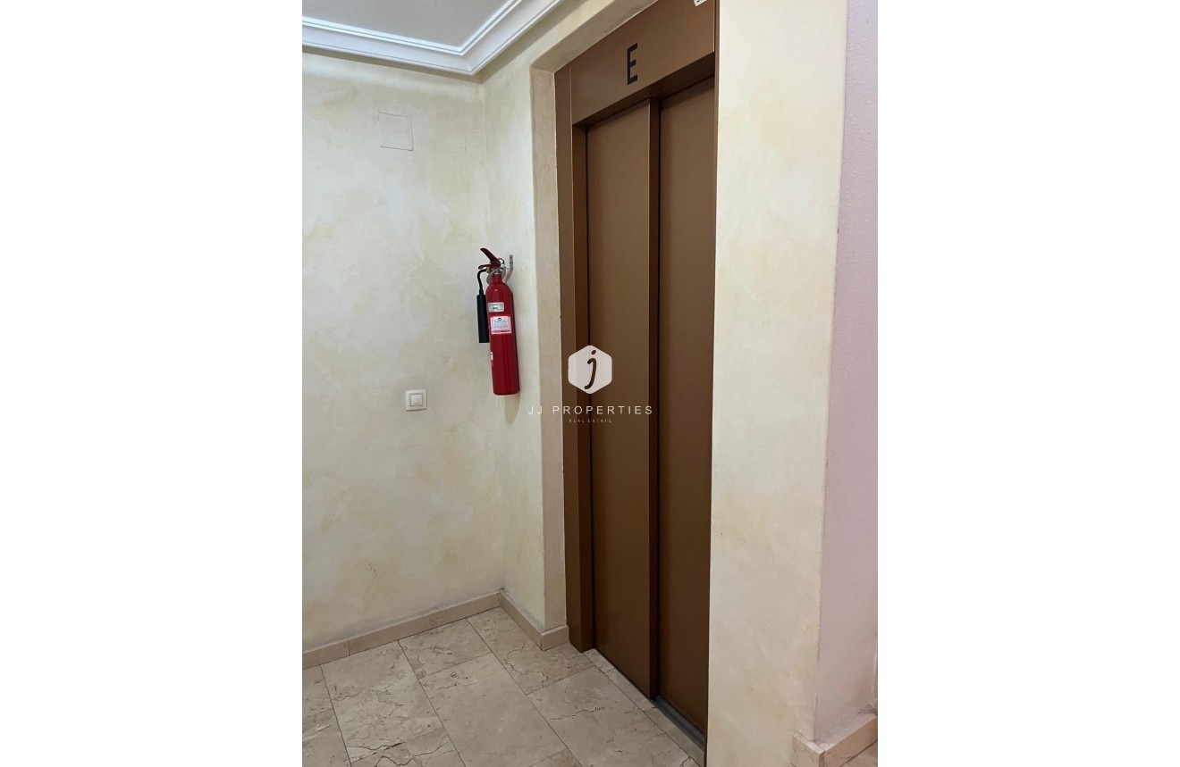 Aus zweiter Hand - Wohnung -
Almoradí