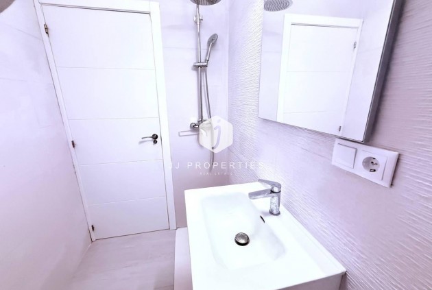 Tweedehands - Chalet -
Orihuela Costa - Las Filipinas