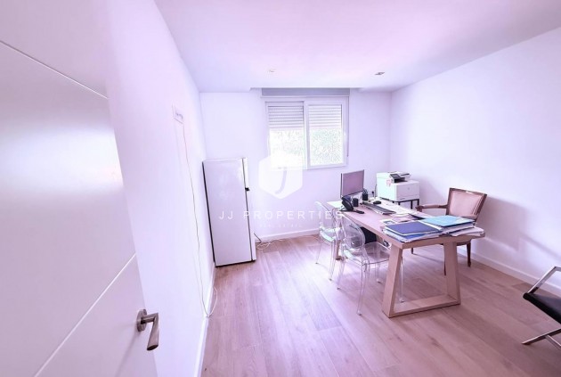 Tweedehands - Chalet -
Orihuela Costa - Las Filipinas