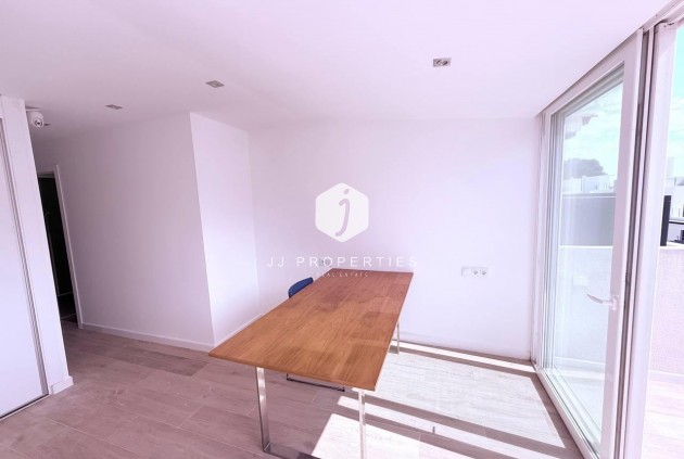 Tweedehands - Chalet -
Orihuela Costa - Las Filipinas