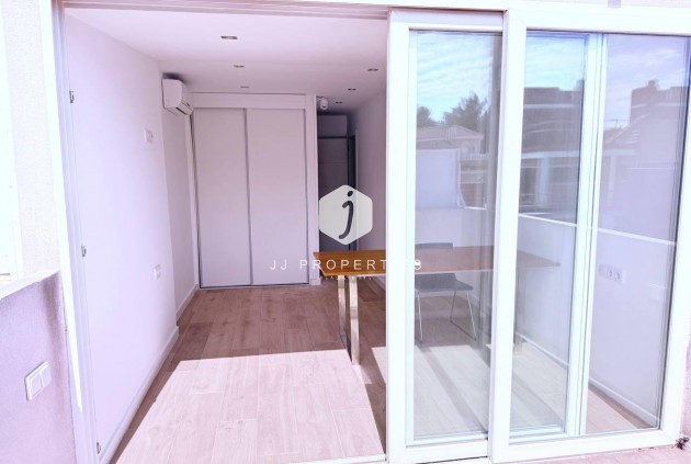 Tweedehands - Chalet -
Orihuela Costa - Las Filipinas